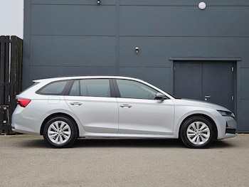 Used Skoda Octavia 2024 for sale - 77578354: Photo