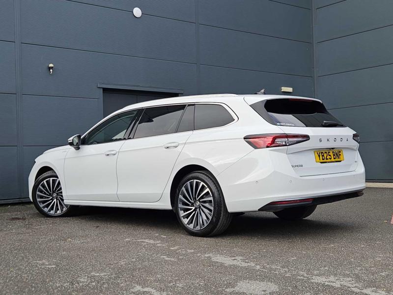 Used Skoda Superb 2025 for sale - 76882521: Photo 3