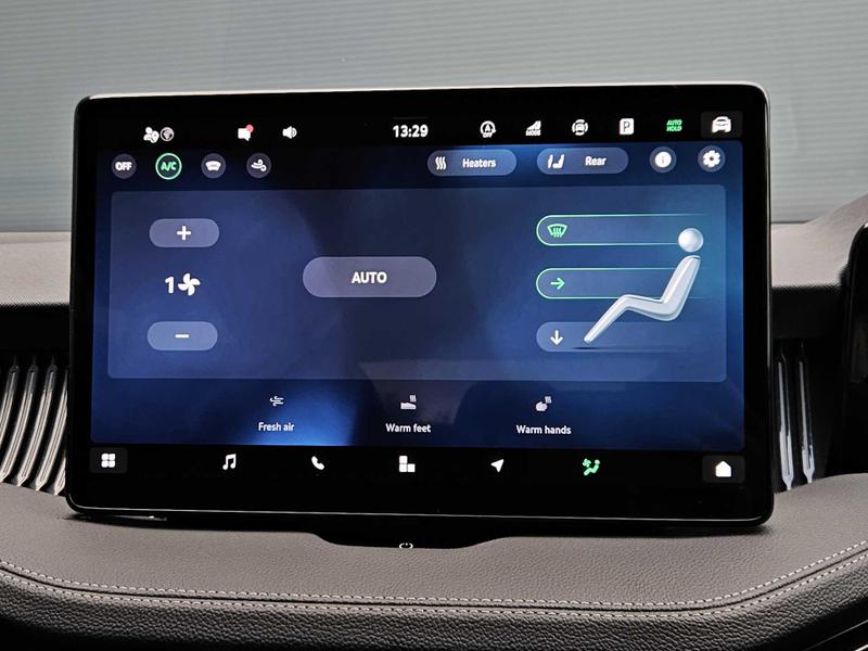 Used Skoda Superb 2025 for sale - 76882521: Photo 31