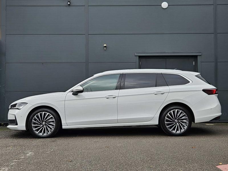 Used Skoda Superb 2025 for sale - 76882521: Photo 8