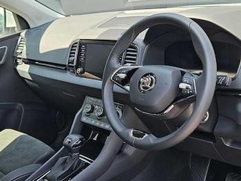 Used Skoda Karoq 2024 for sale - 75428501: Photo