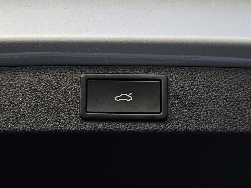 Used Skoda Karoq 2025 for sale - 76285396: Photo 37