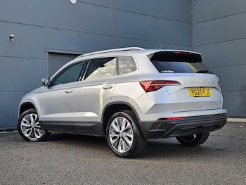 Used Skoda Karoq 2025 for sale - 76285396: Photo