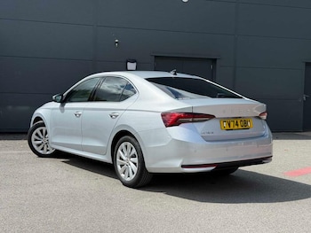 Used Skoda Octavia 2024 for sale - 79249869: Photo
