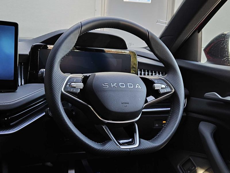 Used Skoda Superb 2025 for sale - 76332497: Photo 26