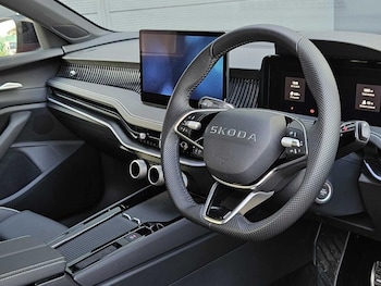 Used Skoda Superb 2025 for sale - 76332497: Photo