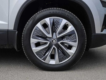 Used Skoda Karoq 2025 for sale - 75973042: Photo 4