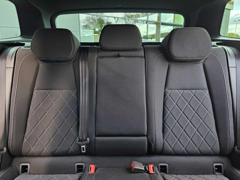 Used Skoda Karoq 2024 for sale - 76382105: Photo 24