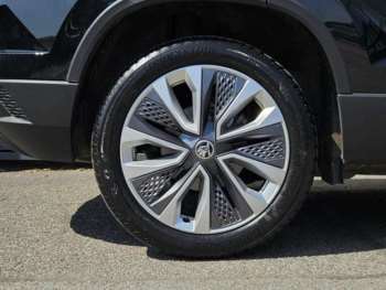 Used Skoda Karoq 2024 for sale - 74917707: Photo