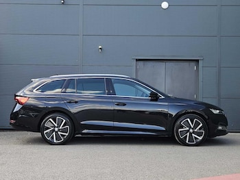 Used Skoda Octavia 2021 for sale - 75822939: Photo