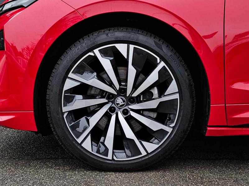 Used Skoda Enyaq 2025 for sale - 77763609: Photo 38