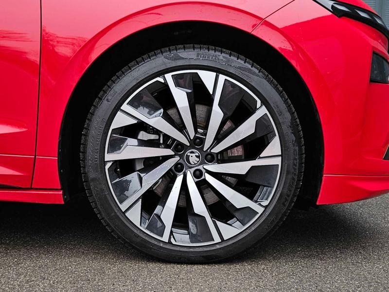 Used Skoda Enyaq 2025 for sale - 77763609: Photo 5