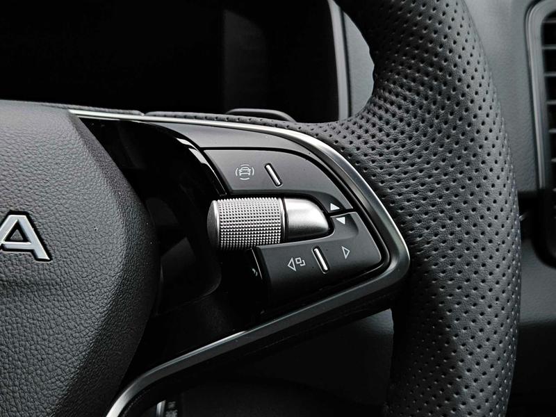 Used Skoda Karoq 2026 for sale - 77262039: Photo 25