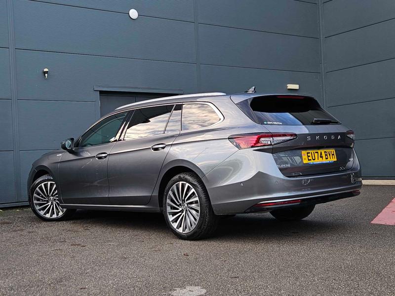 Used Skoda Superb 2024 for sale - 76758252: Photo 3