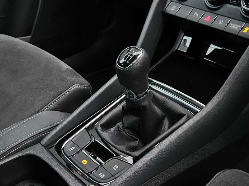 Used Skoda Karoq 2025 for sale - 76758250: Photo 24