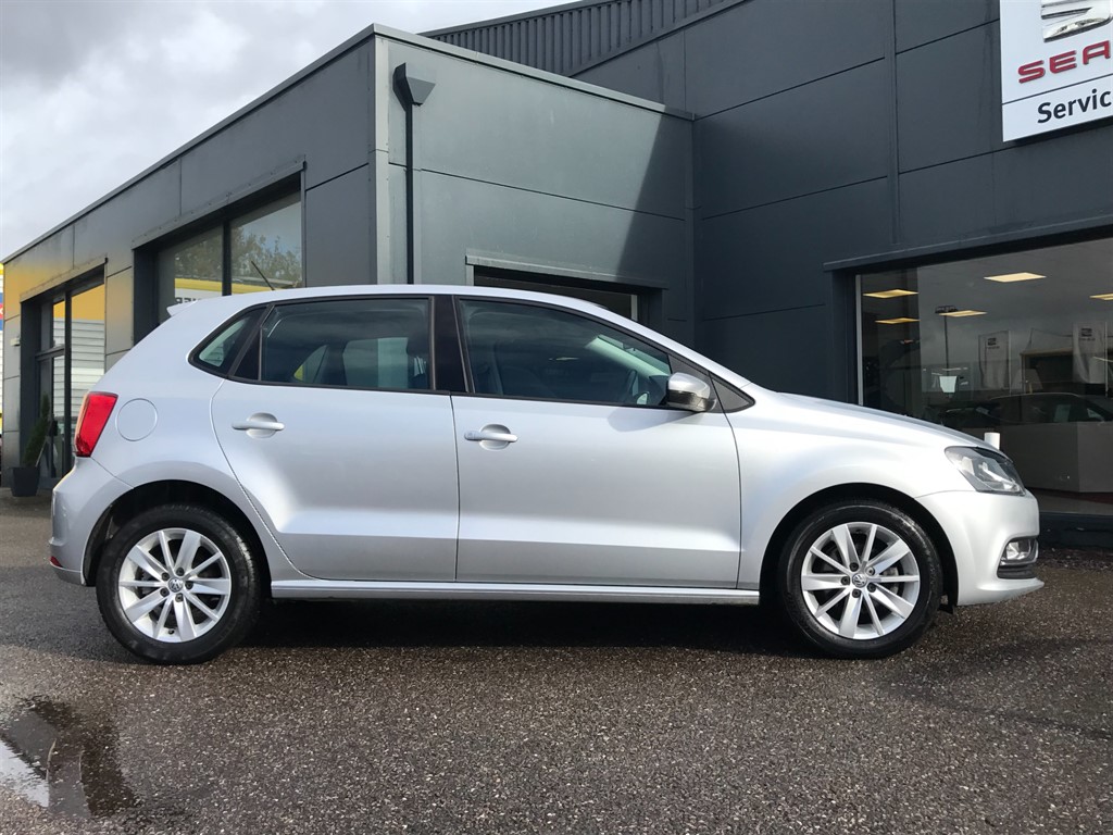 Used Volkswagen Polo 2015 for sale - 76322129: Photo 5