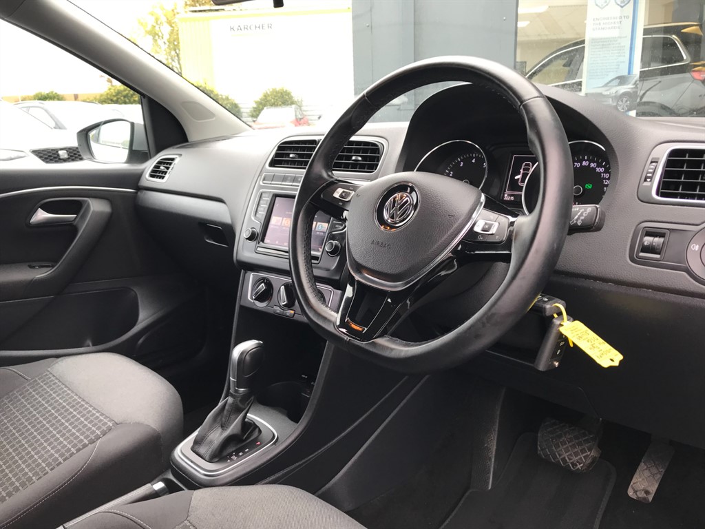 Used Volkswagen Polo 2015 for sale - 76322129: Photo 7