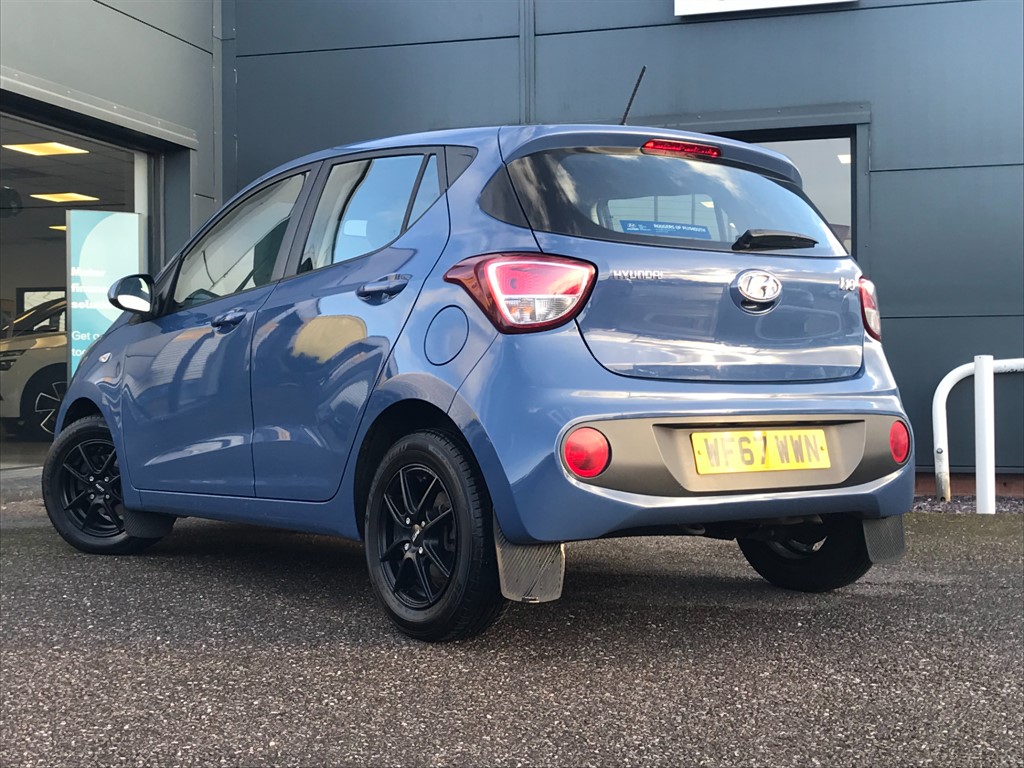 Used Hyundai i10 2017 for sale - 77127735: Photo 3