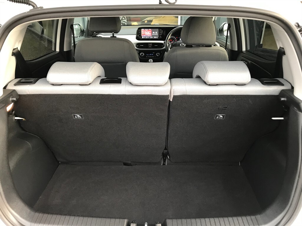 Used Hyundai i10 2022 for sale - 76466647: Photo 10