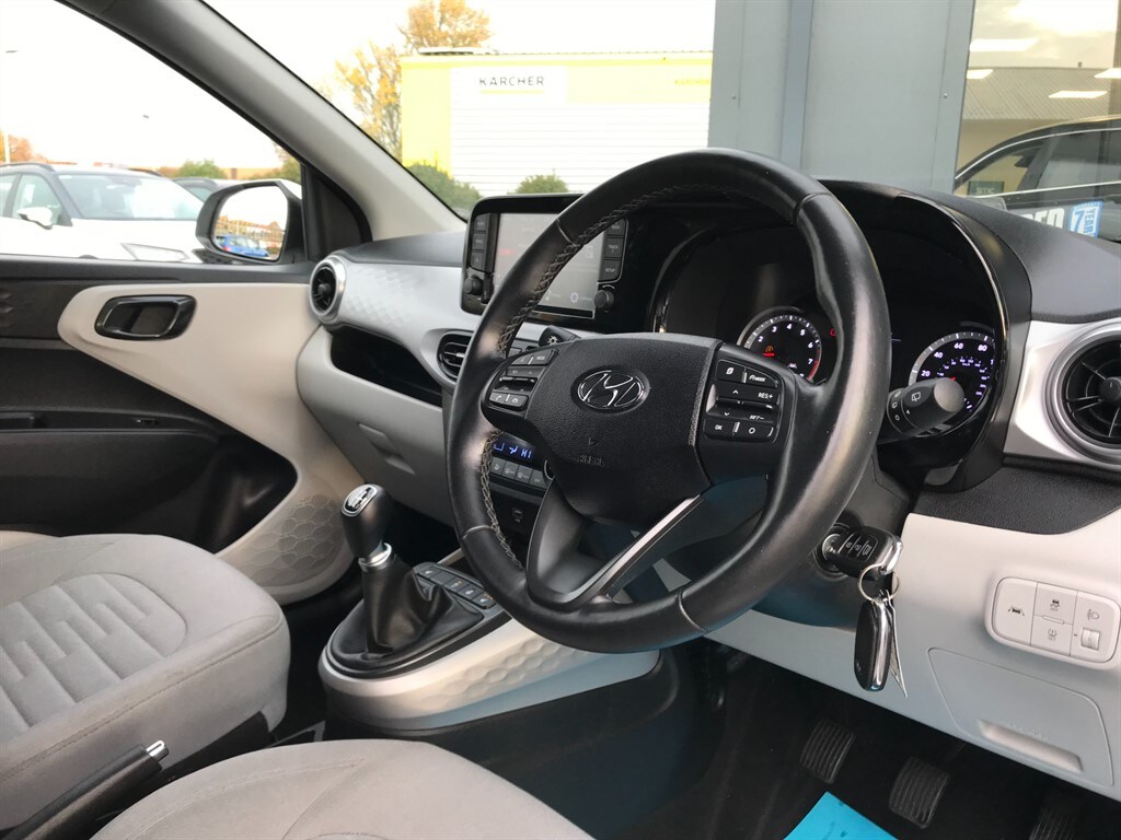 Used Hyundai i10 2022 for sale - 76466647: Photo 7