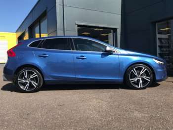 Used Volvo V40 2018 for sale - 74220895: Photo