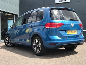 Used Volkswagen Touran 2020 for sale - 79071262: Photo