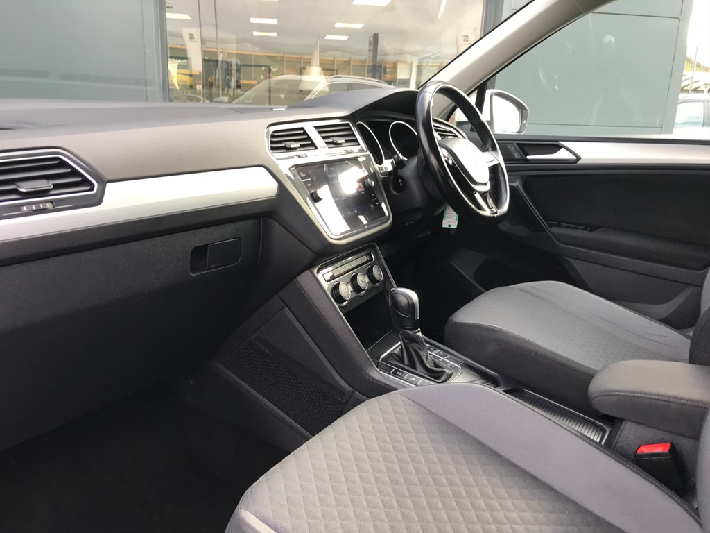 Used Volkswagen Tiguan 2020 for sale - 76196188: Photo 2