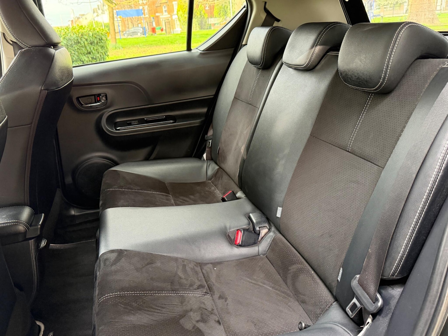 Used Toyota Aqua for sale - 77784715: Photo 13