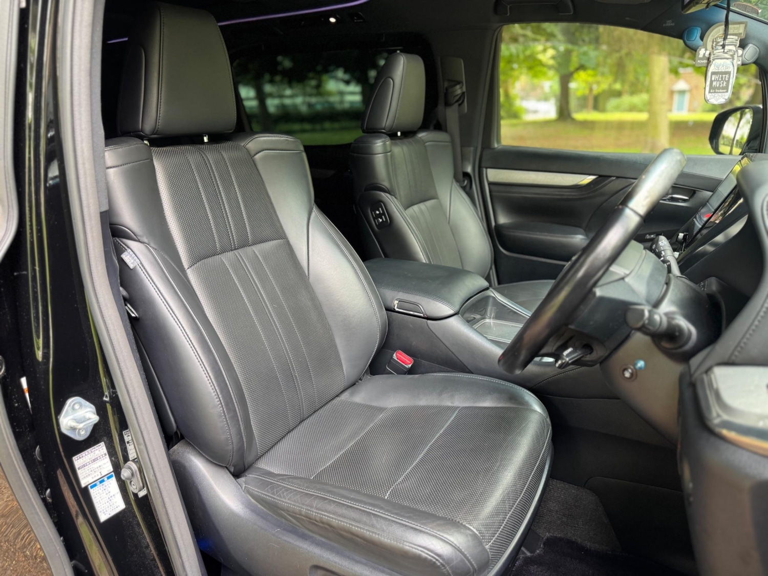 Used Toyota Alphard for sale - 76994389: Photo 15