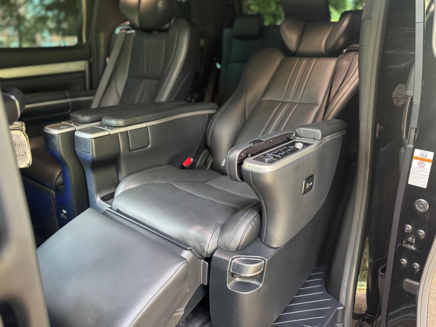 Used Toyota Alphard for sale - 76994389: Photo 20