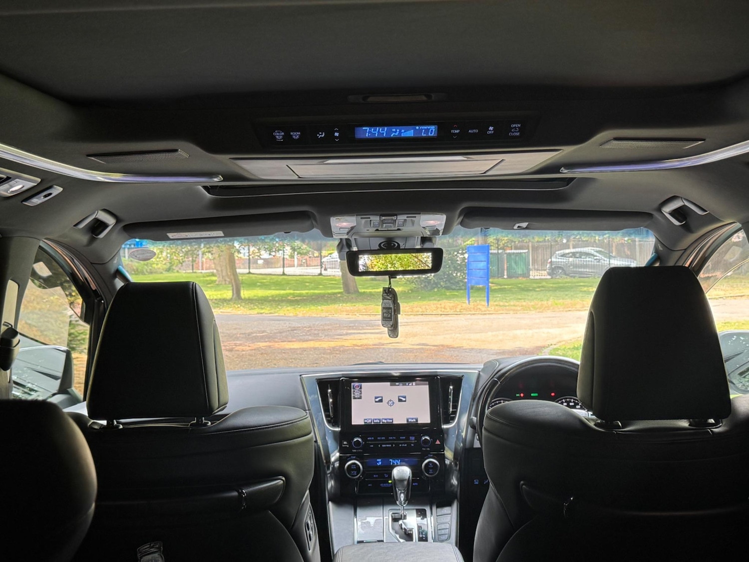 Used Toyota Alphard for sale - 76994389: Photo 23