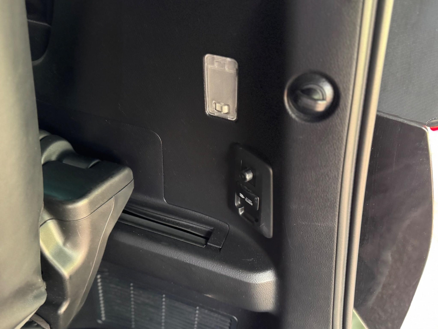 Used Toyota Alphard for sale - 76994389: Photo 29