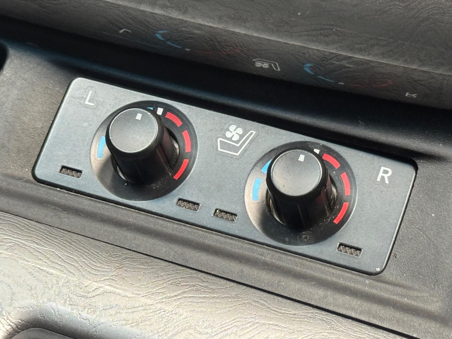 Used Toyota Alphard for sale - 76994389: Photo 36