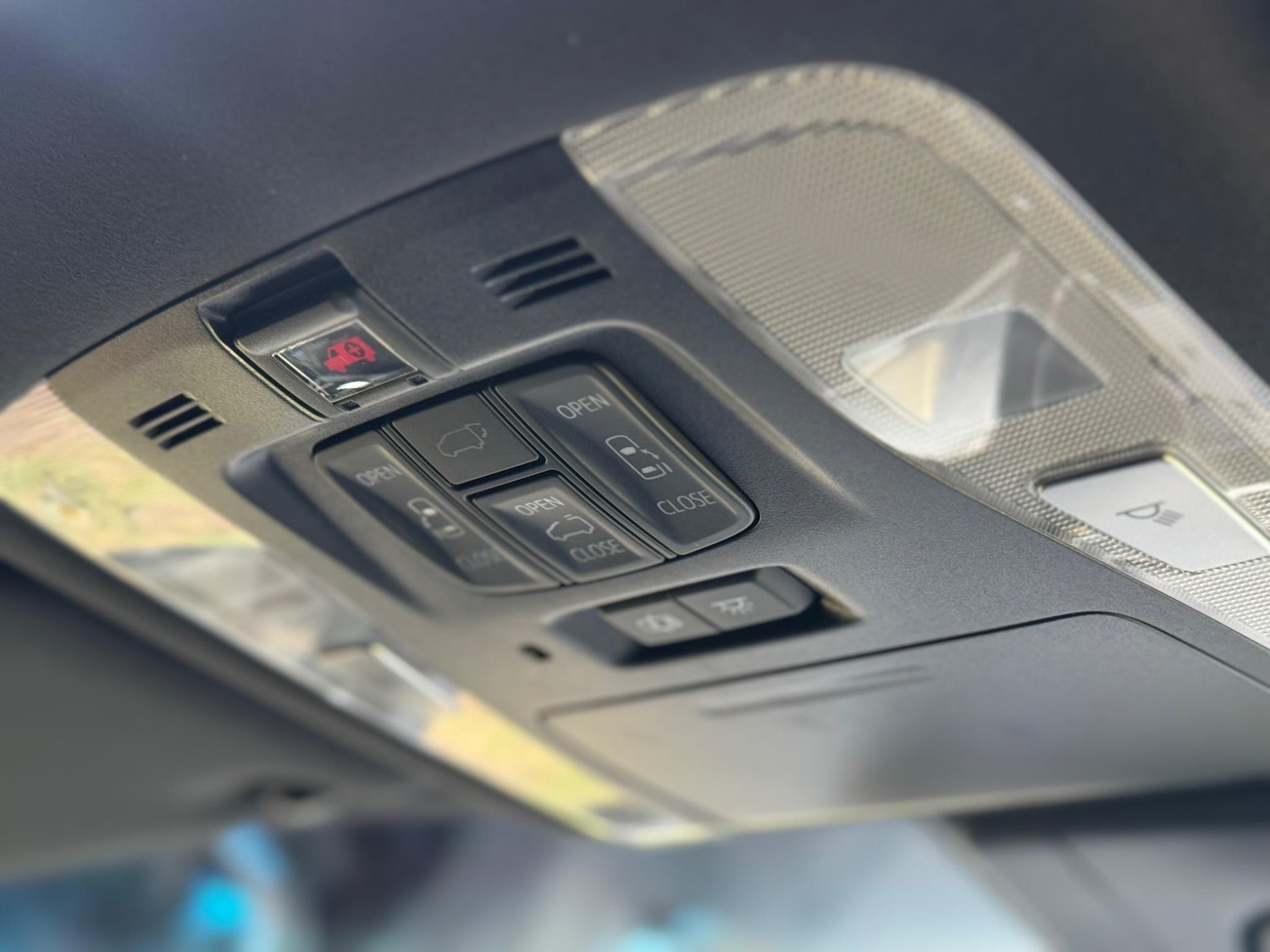 Used Toyota Alphard for sale - 76994389: Photo 38