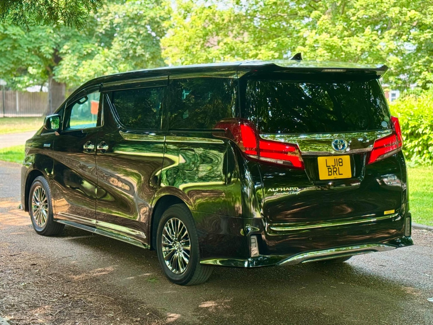 Used Toyota Alphard for sale - 76994389: Photo 5