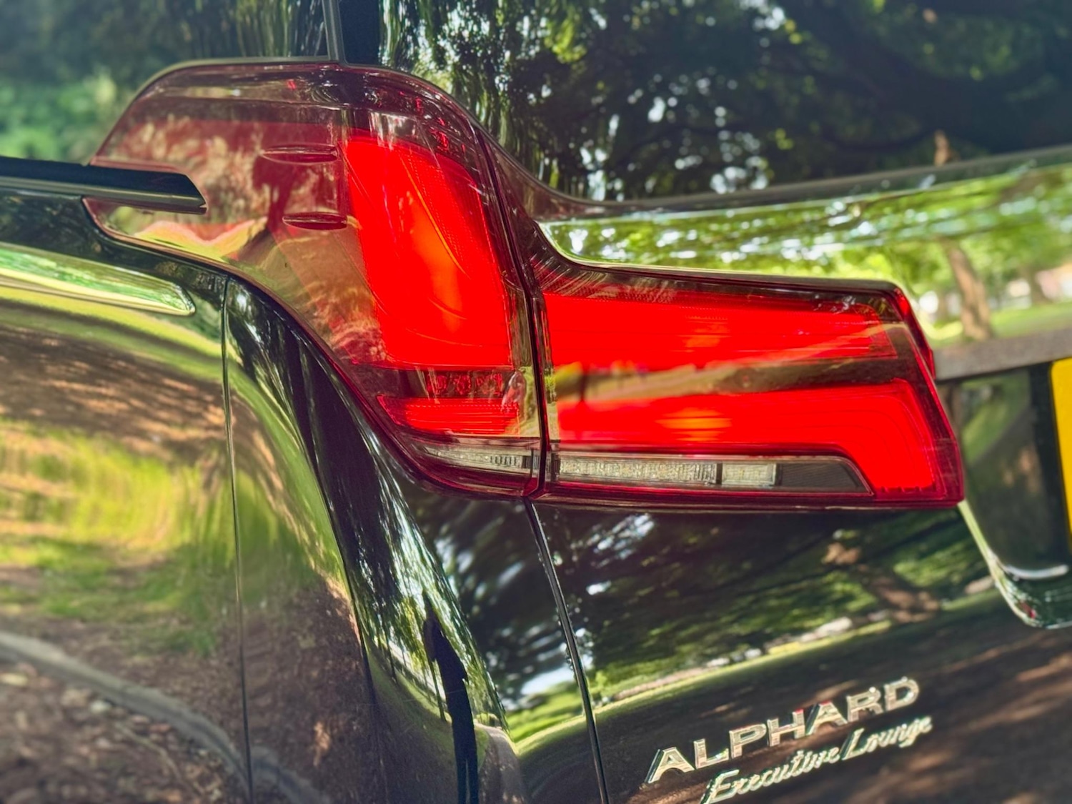 Used Toyota Alphard for sale - 76994389: Photo 61