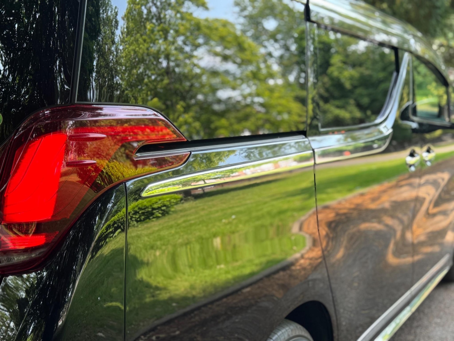 Used Toyota Alphard for sale - 76994389: Photo 64