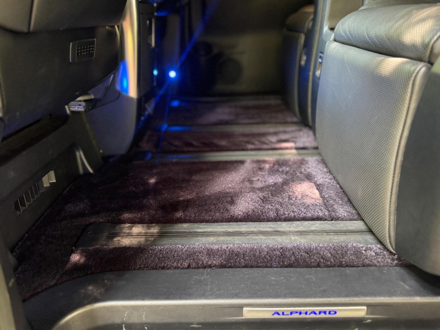 Used Toyota Alphard for sale - 76994389: Photo 65