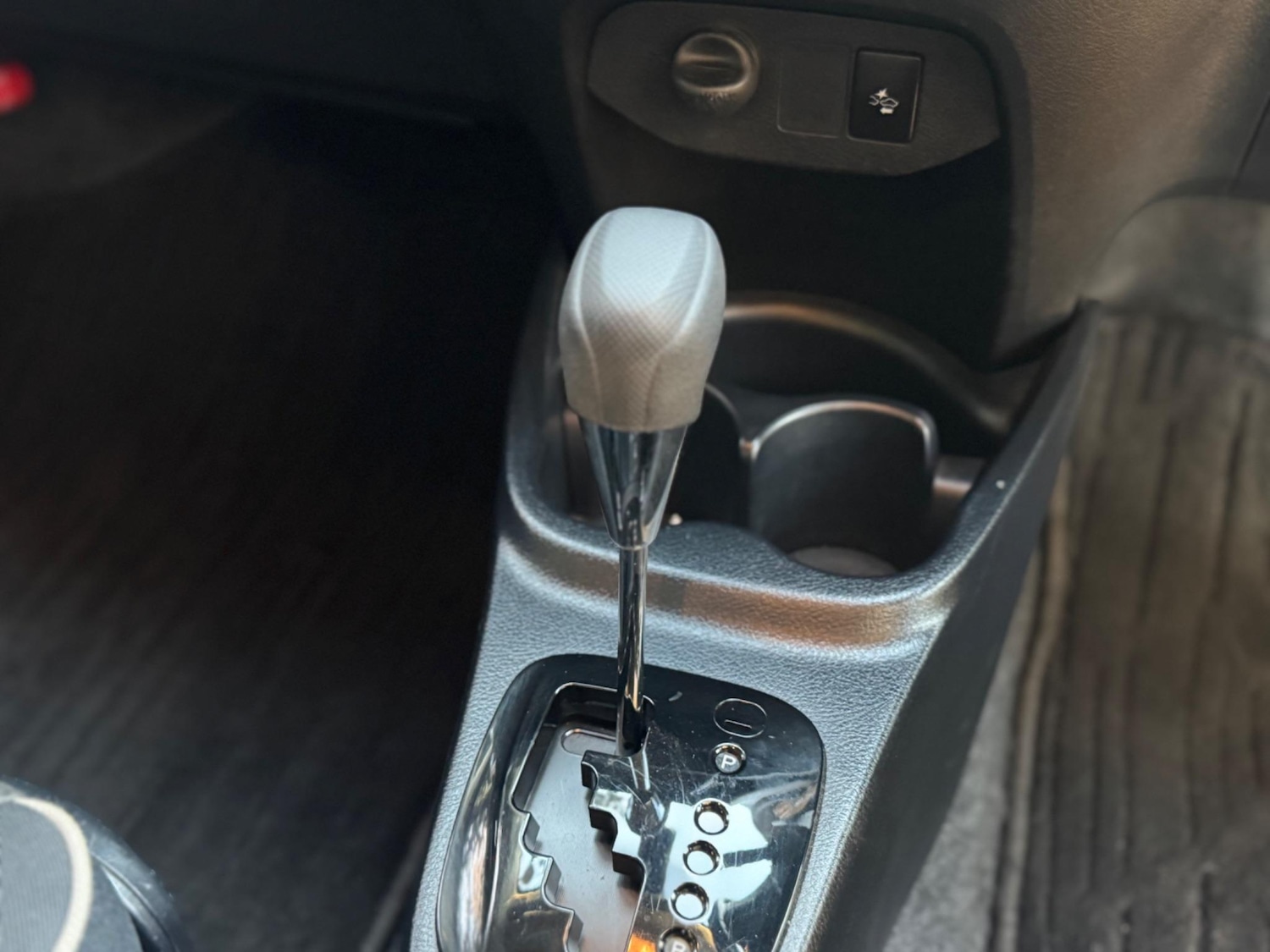 Used Toyota Yaris for sale - 76550972: Photo 16