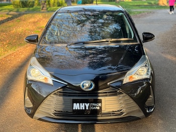 Used Toyota Yaris 2017 for sale - 76550972: Photo