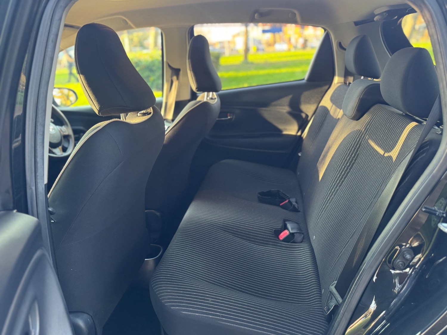 Used Toyota Yaris for sale - 76550972: Photo 9