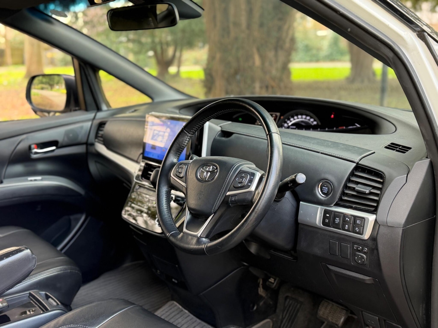 Used Toyota Estima for sale - 77768826: Photo 11