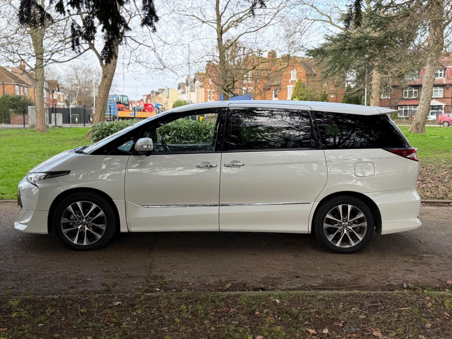 Used Toyota Estima for sale - 77768826: Photo 4