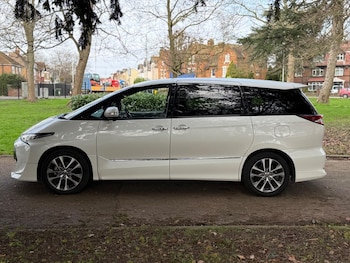 Used Toyota Estima 2017 for sale - 77768826: Photo