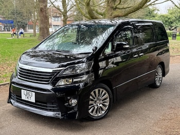 Used Toyota Vellfire 2014 for sale - 79609292: Photo
