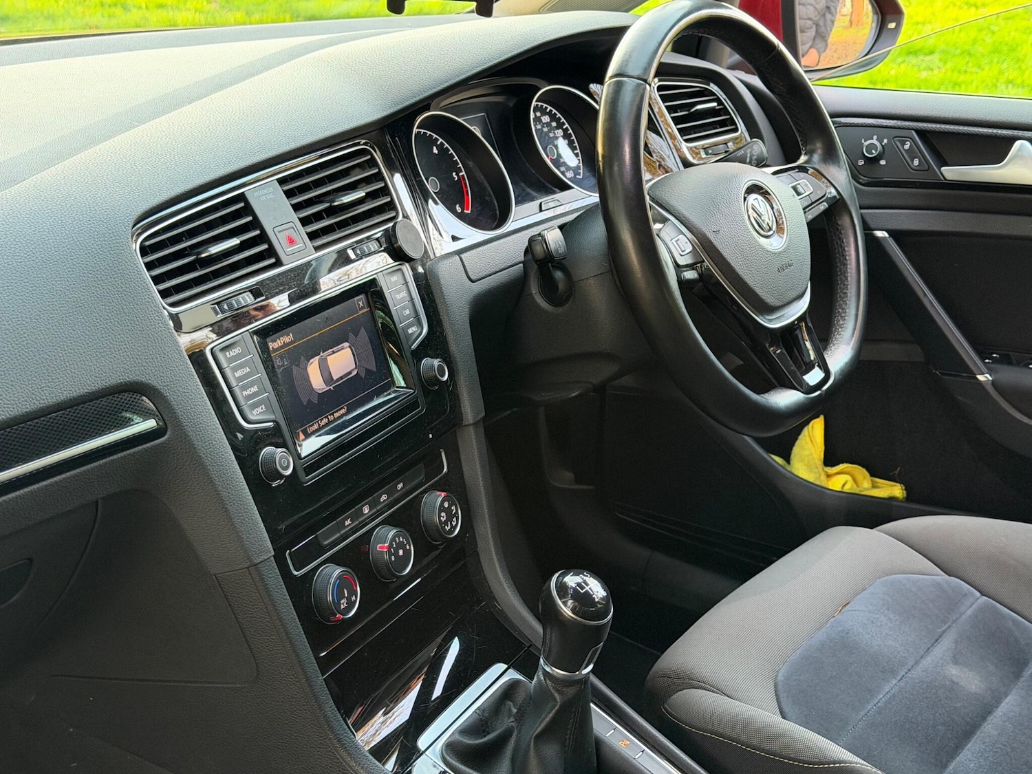 Used Volkswagen Golf 2015 for sale - 77683636: Photo 10