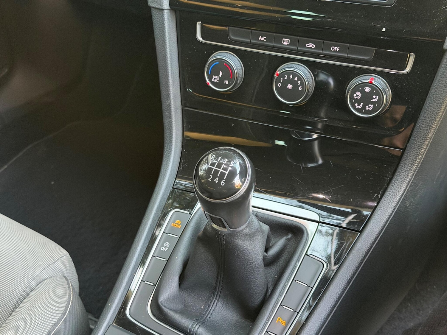 Used Volkswagen Golf 2015 for sale - 77683636: Photo 11