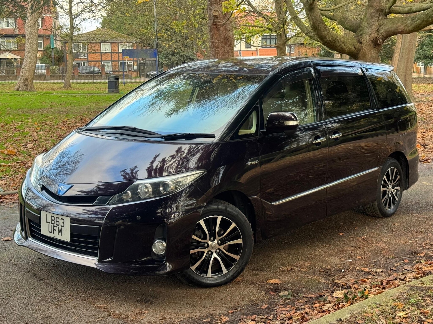 Used Toyota Estima for sale - 76994374: Photo 1