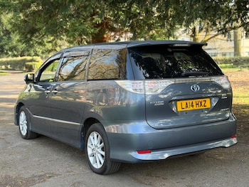 Used Toyota Estima 2014 for sale - 77783347: Photo