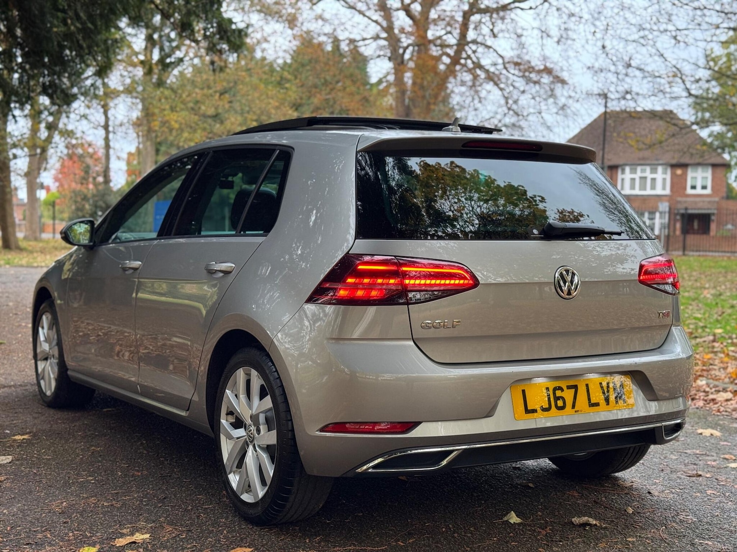Used Volkswagen Golf for sale - 76887358: Photo 4